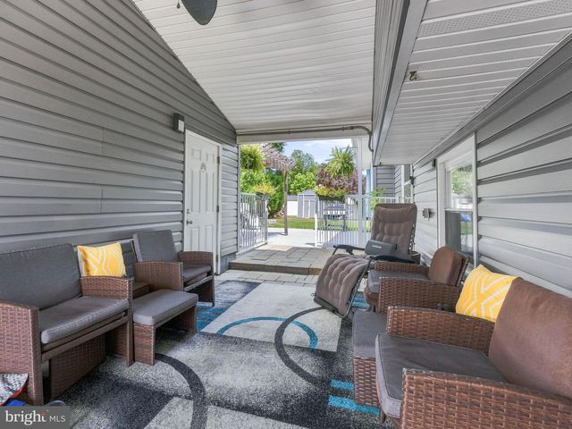 2212 CHESTNUT HILL DR, Cinnaminson, NJ 08077