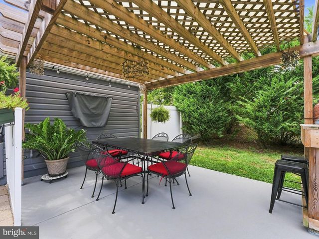 2212 CHESTNUT HILL DR, Cinnaminson, NJ 08077