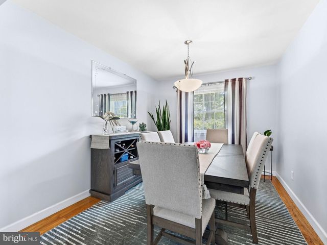 2212 CHESTNUT HILL DR, Cinnaminson, NJ 08077