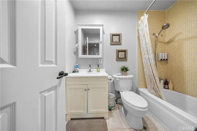 125 W Ronwood Street, Glendora, CA 91740