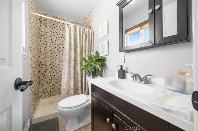 125 W Ronwood Street, Glendora, CA 91740