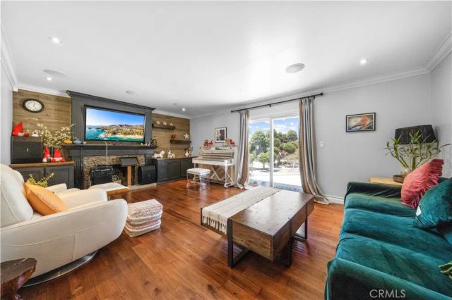 125 W Ronwood Street, Glendora, CA 91740