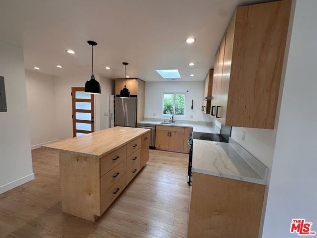 3316 Fay Avenue, Culver City, CA 90232