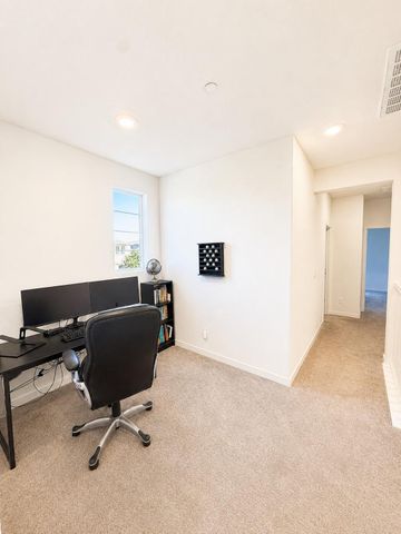 3050 Blue Cove Walk, Sacramento, CA 95833