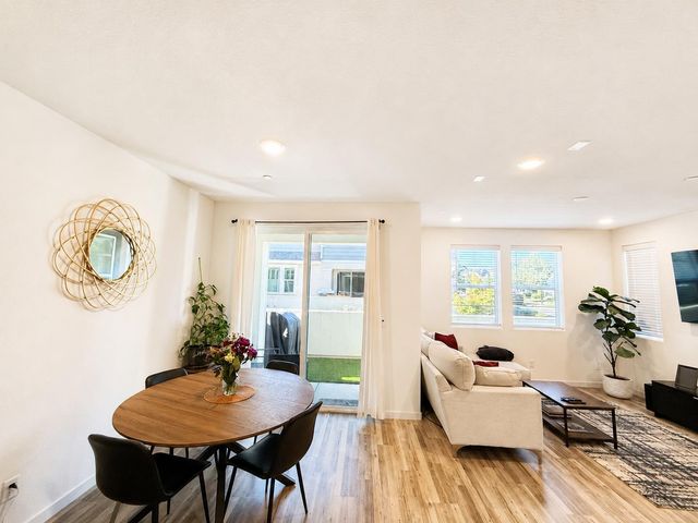 3050 Blue Cove Walk, Sacramento, CA 95833