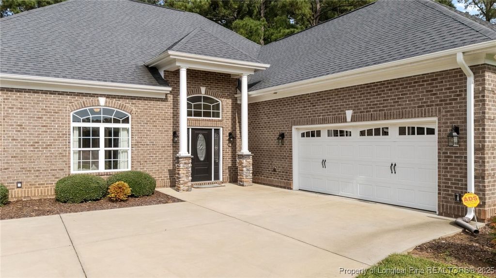 105 Waterfall Lane, Sanford, NC 27330 — photo 4