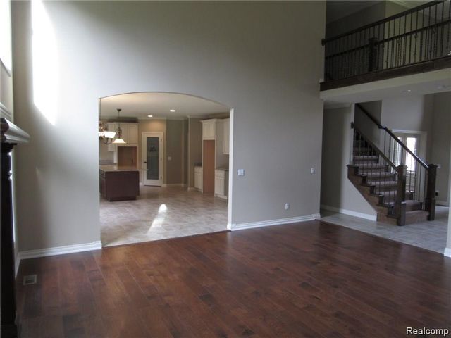 6831 John R Road, Troy, MI 48085