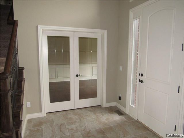 6831 John R Road, Troy, MI 48085