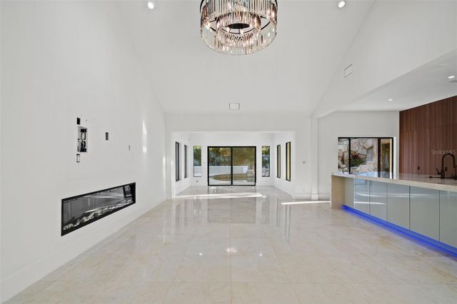 2521 LAKE ELLEN DRIVE, Tampa, FL 33618