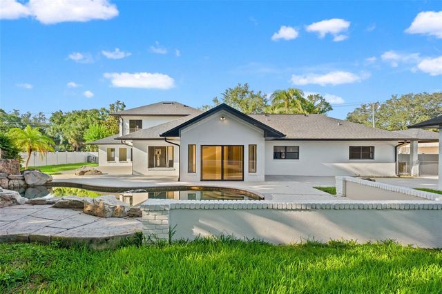 2521 LAKE ELLEN DRIVE, Tampa, FL 33618