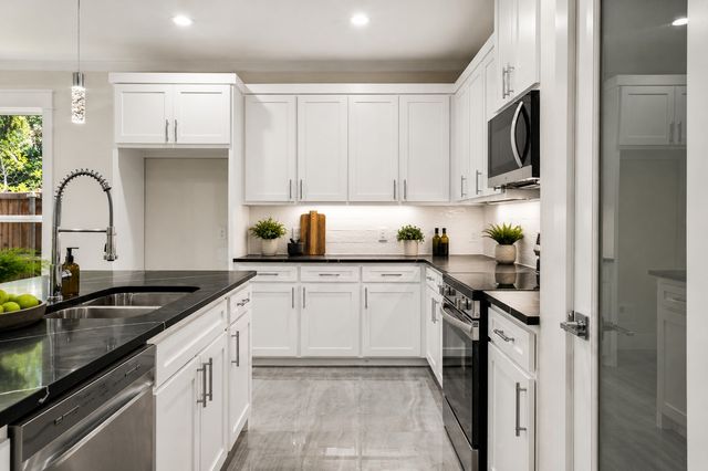 1963 Dennison Street, Dallas, TX 75212
