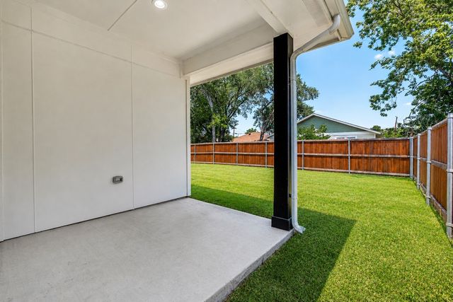 1963 Dennison Street, Dallas, TX 75212