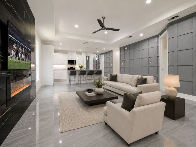 1963 Dennison Street, Dallas, TX 75212