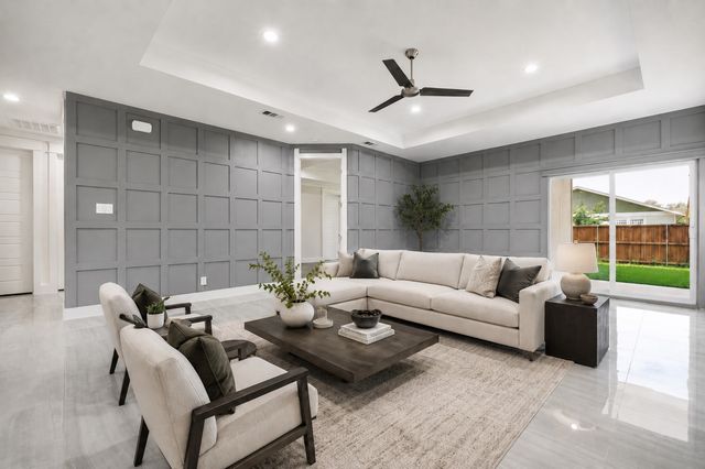 1963 Dennison Street, Dallas, TX 75212