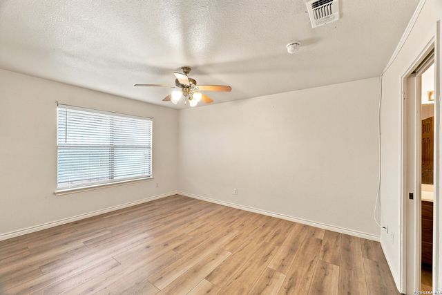 15 SHADOW CIR, New Braunfels, TX 78130