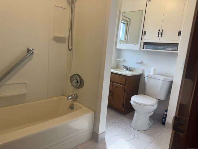 69 Smith Street 2, New Britain, CT 06053
