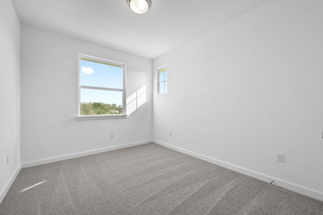 458 Orleanian DR B, Buda, TX 78610