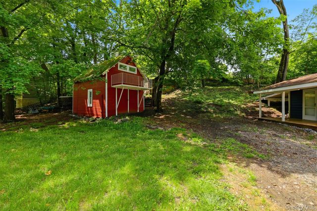 67 Kelly Street, Rhinecliff, NY 12574