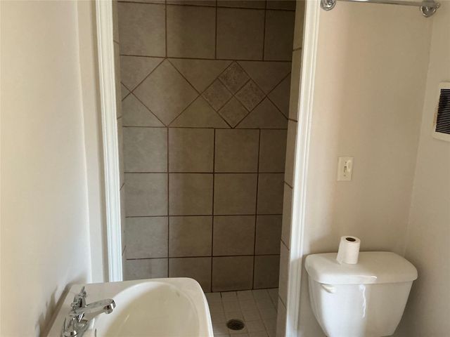 125 Turkey RUN, Cedar Creek, TX 78612