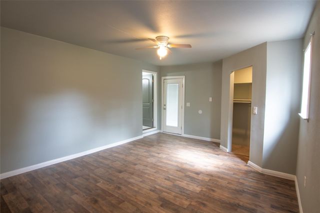 125 Turkey RUN, Cedar Creek, TX 78612