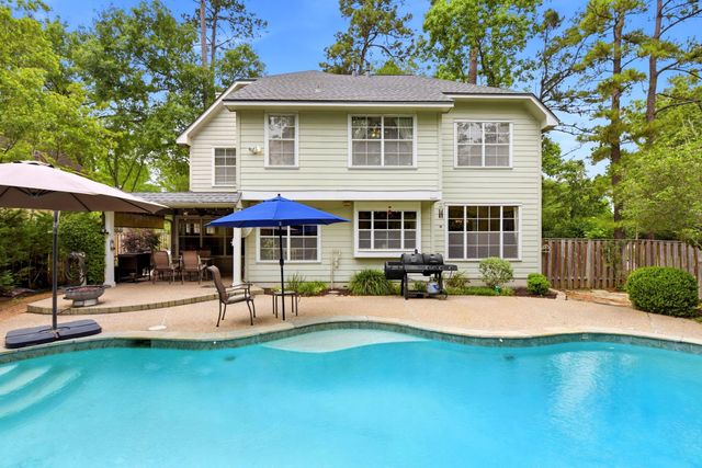 38 Dovewing Place, The Woodlands, TX 77382