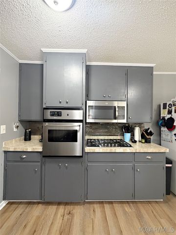 549 Farmington Road, Montgomery, AL 36109