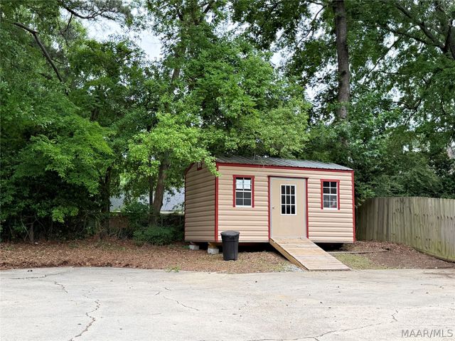 549 Farmington Road, Montgomery, AL 36109