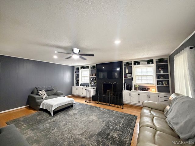 549 Farmington Road, Montgomery, AL 36109