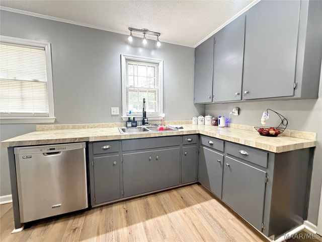 549 Farmington Road, Montgomery, AL 36109
