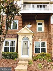 1717 BRADDOCK PL, Alexandria, VA 22302
