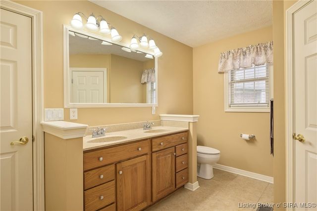 2008 Autumn Ridge Drive, Sellersburg, IN 47172