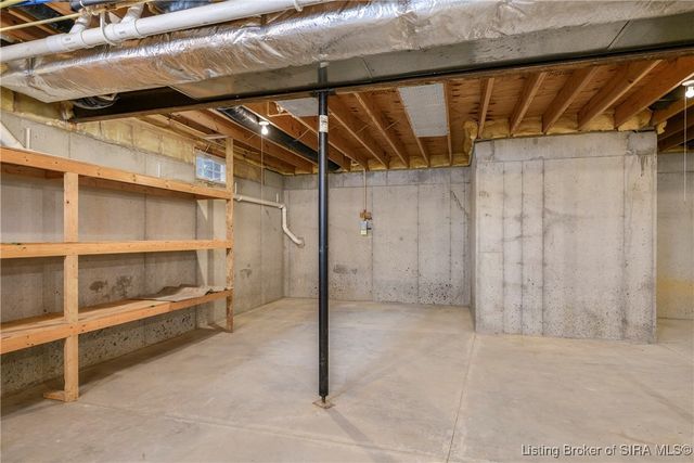 2008 Autumn Ridge Drive, Sellersburg, IN 47172