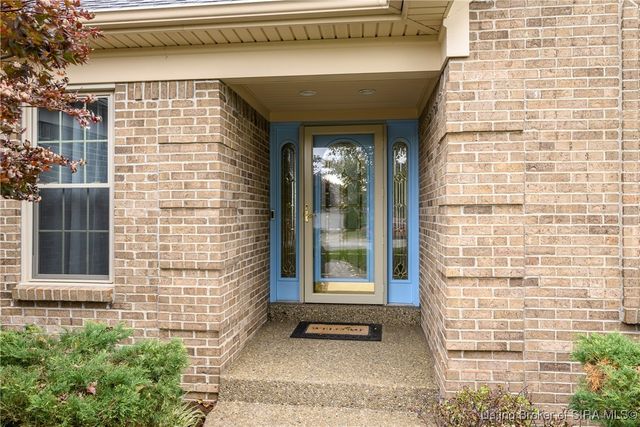 2008 Autumn Ridge Drive, Sellersburg, IN 47172