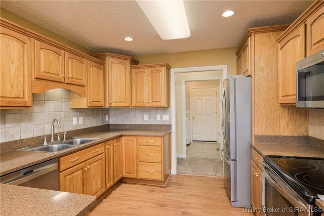 2008 Autumn Ridge Drive, Sellersburg, IN 47172