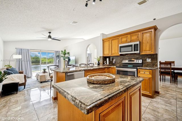 1910 SW 183rd Terrace, Miramar, FL 33029