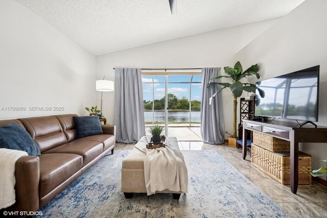 1910 SW 183rd Terrace, Miramar, FL 33029