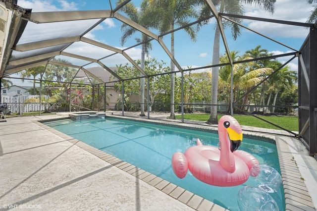 1910 SW 183rd Terrace, Miramar, FL 33029