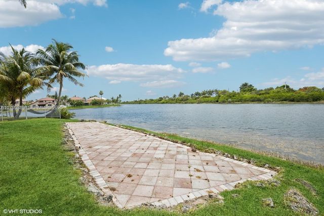 1910 SW 183rd Terrace, Miramar, FL 33029