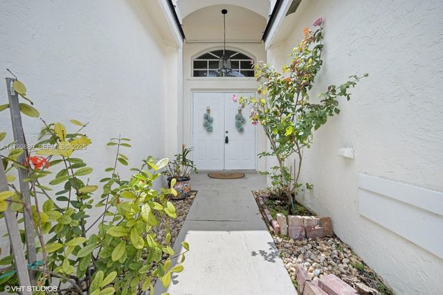 1910 SW 183rd Terrace, Miramar, FL 33029
