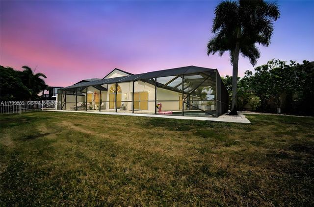 1910 SW 183rd Terrace, Miramar, FL 33029