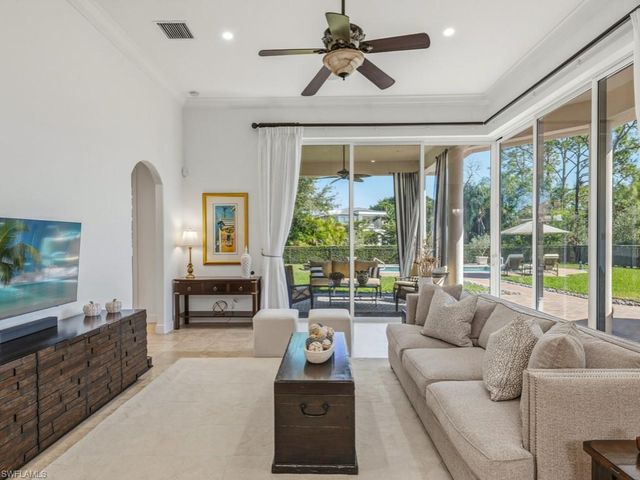 506 Ridge DR, Naples, FL 34108