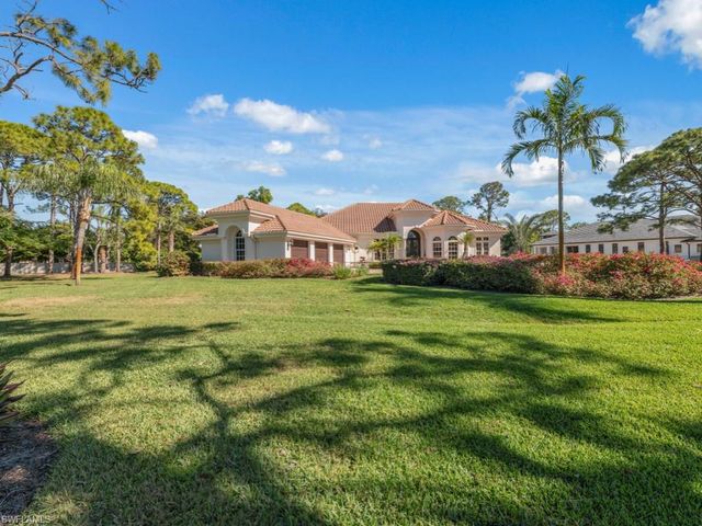 506 Ridge DR, Naples, FL 34108