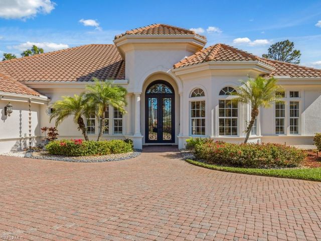 506 Ridge DR, Naples, FL 34108