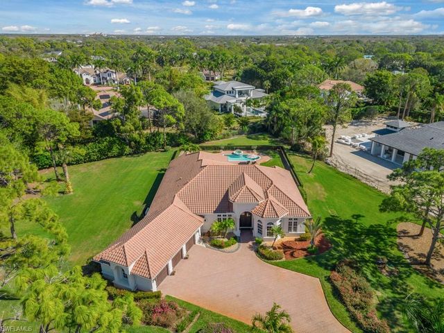 506 Ridge DR, Naples, FL 34108