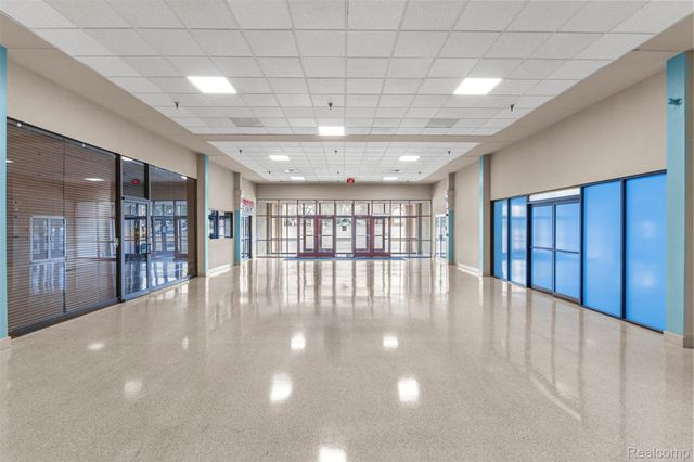 35425 W Michigan Avenue 3633, Wayne, MI 48184