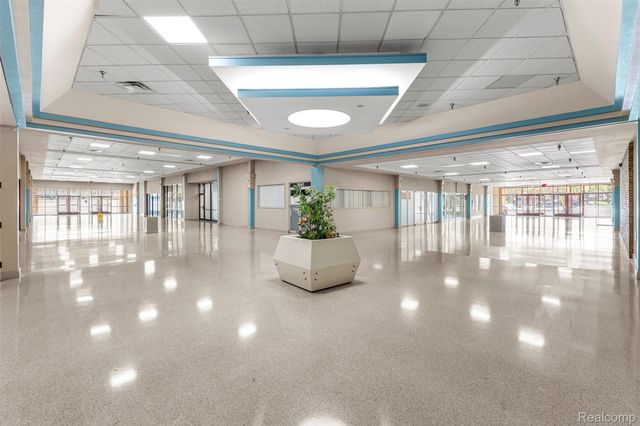 35425 W Michigan Avenue 3633, Wayne, MI 48184