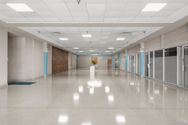 35425 W Michigan Avenue 3633, Wayne, MI 48184