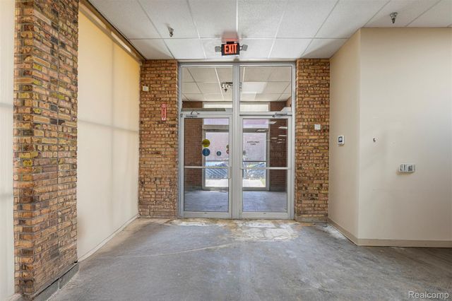 35425 W Michigan Avenue 3633, Wayne, MI 48184