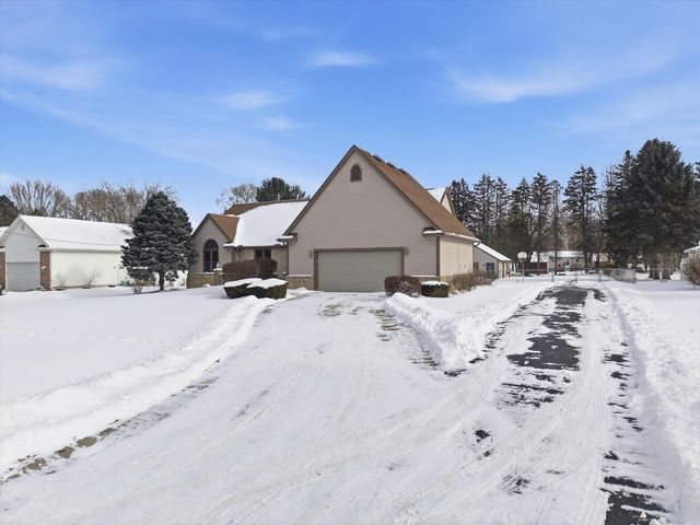 11378 Runnells Drive, Vienna, MI 48420