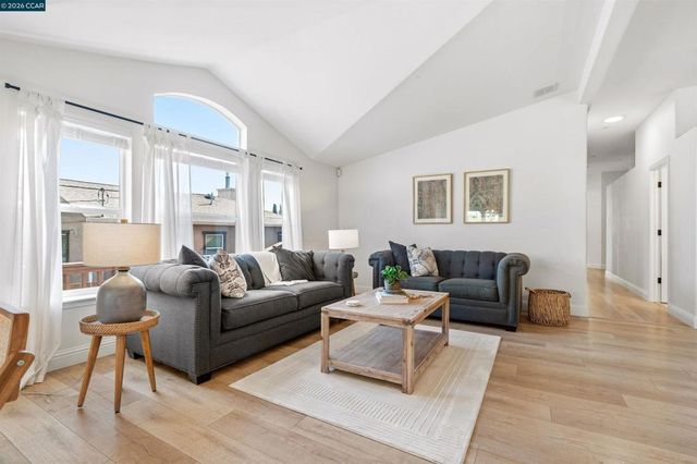 19175 Carlton Ave, Castro Valley, CA 94546